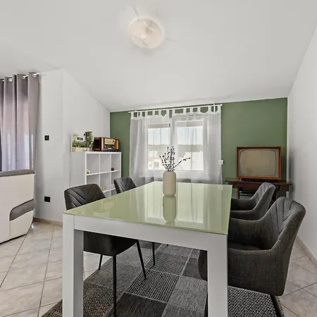 Anka Apartamento